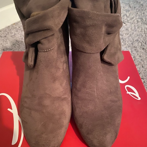 Impo Brown Suede Booties with Bow - Picture 4 of 5
